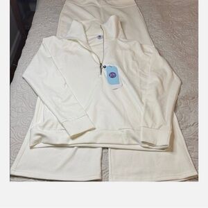 Joy Mangano IVORY Buttersoft  top and pants.